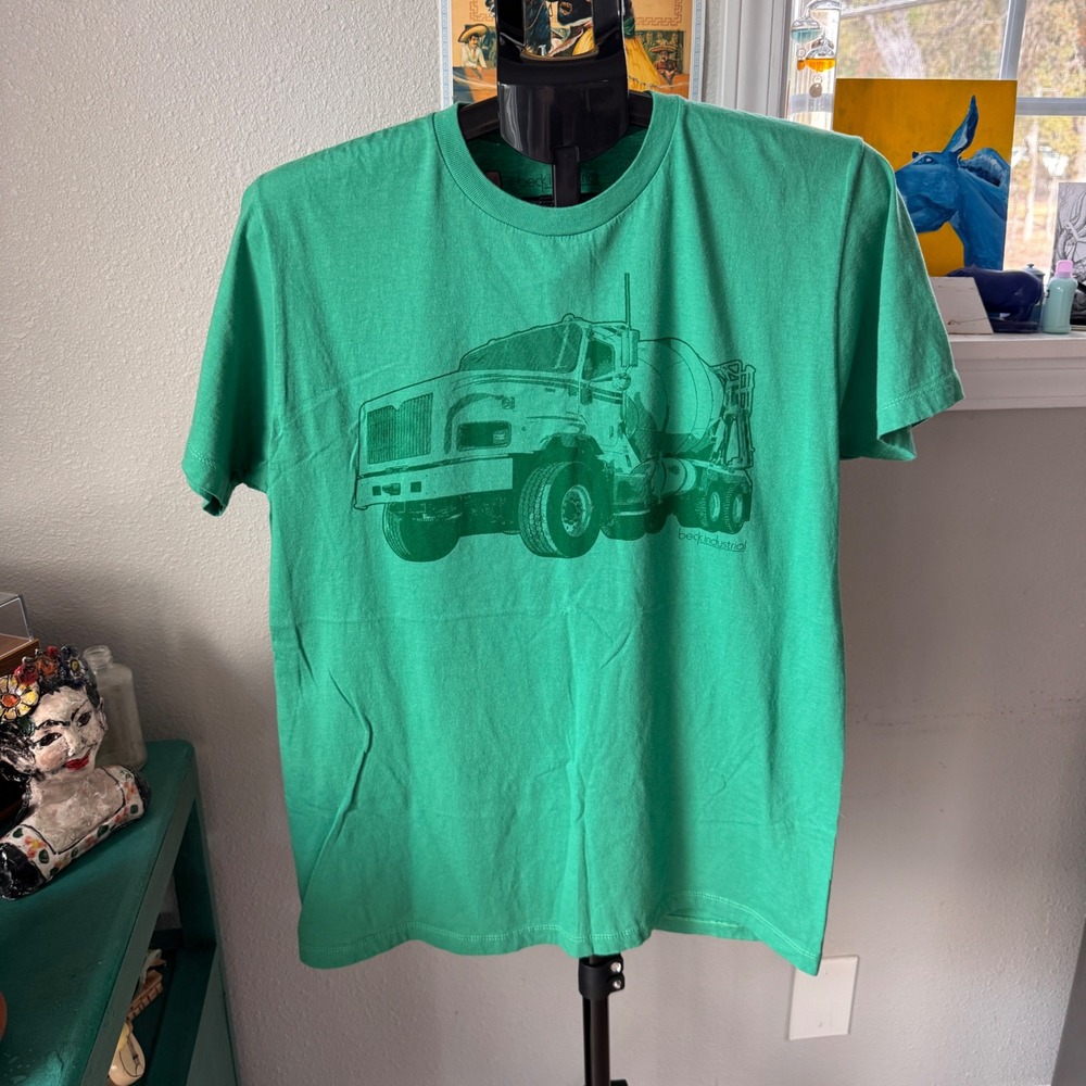 Beck Industrial Concrete Truck Graphic T-Shirt Green Cotton Crew Neck